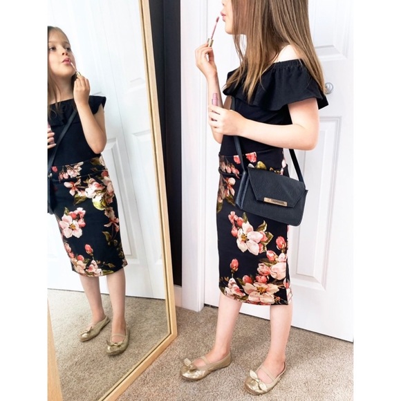 Metallic Floral Girl’s Pencil Skirt Size 12-14 - Picture 2 of 5